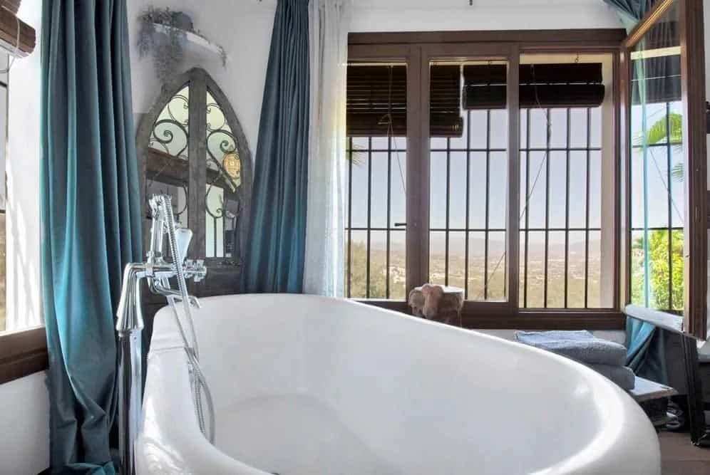 Panoramic Bath View