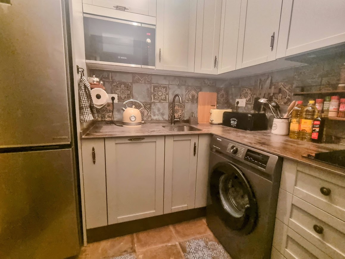 Sunrise Kitchen