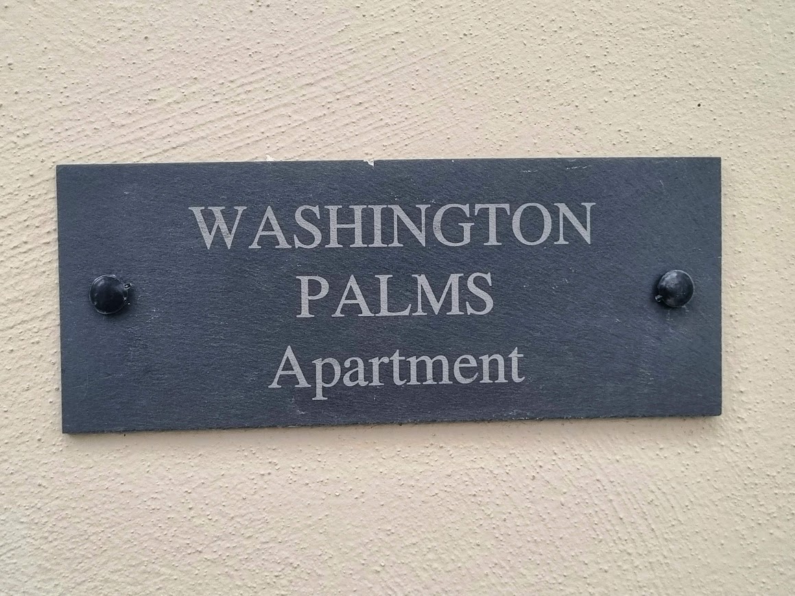 Washington Palms Sign